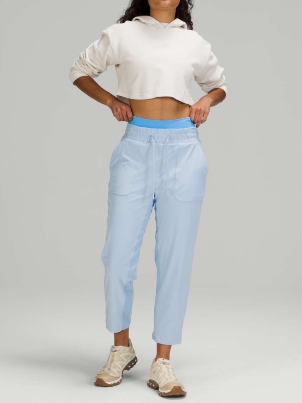 Lululemon Beyond the  Studio Crop Blue Linen Swift Fabric 8